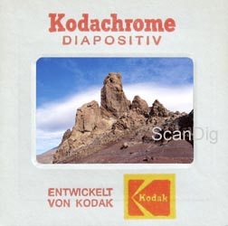 Diapositiva Kodachrome an el típico marco de cartulina