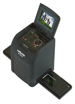 PC-independent film scanner x4-Scan with lithium ion accumulator for slides and negative strips: equipment, image quality